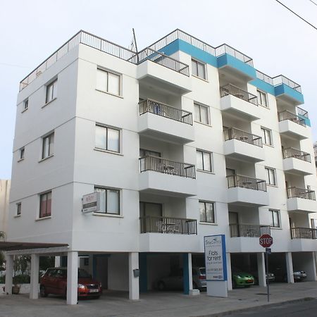 Staycentral Larnaca Buitenkant foto