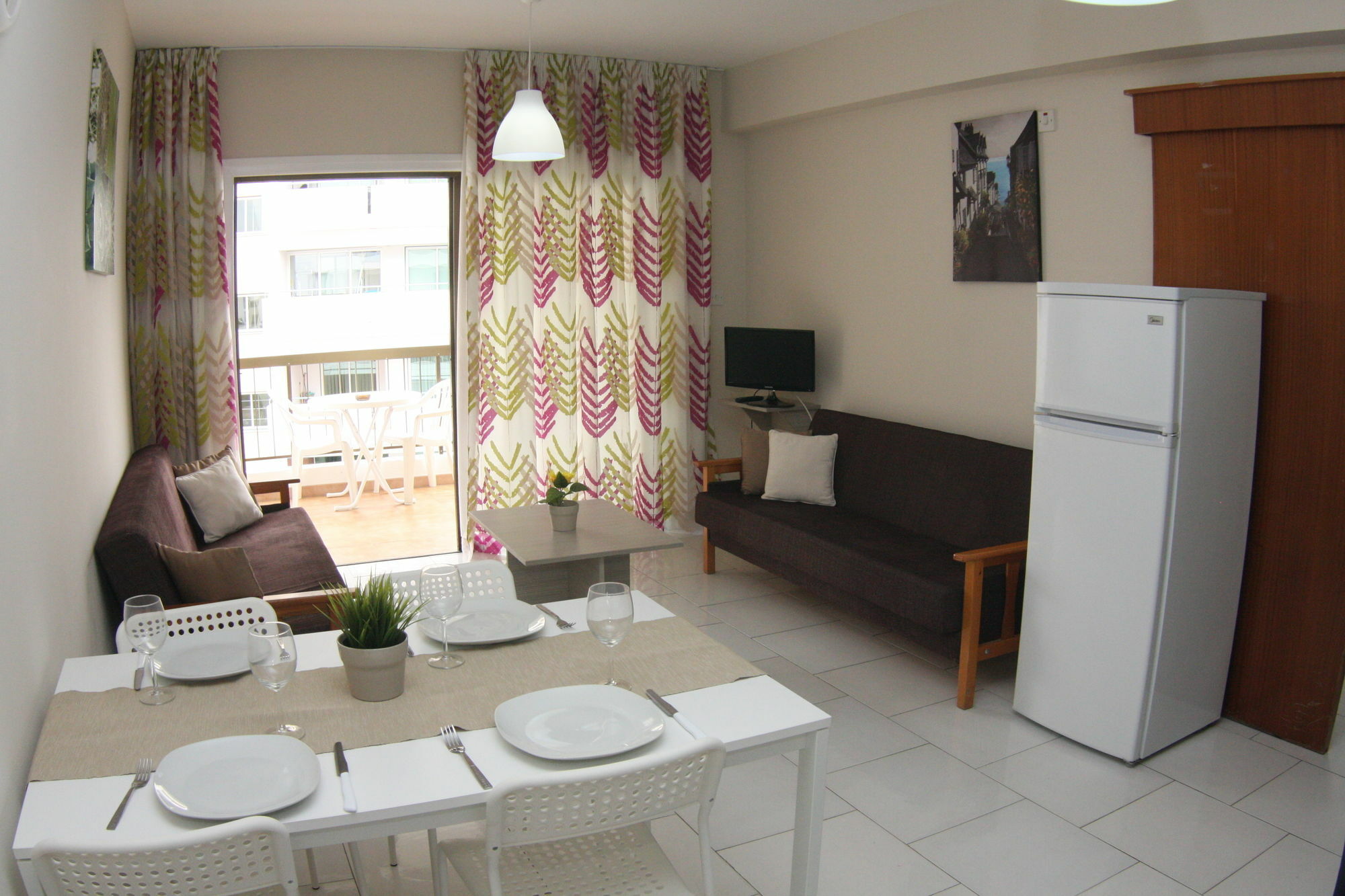 Staycentral Larnaca Buitenkant foto