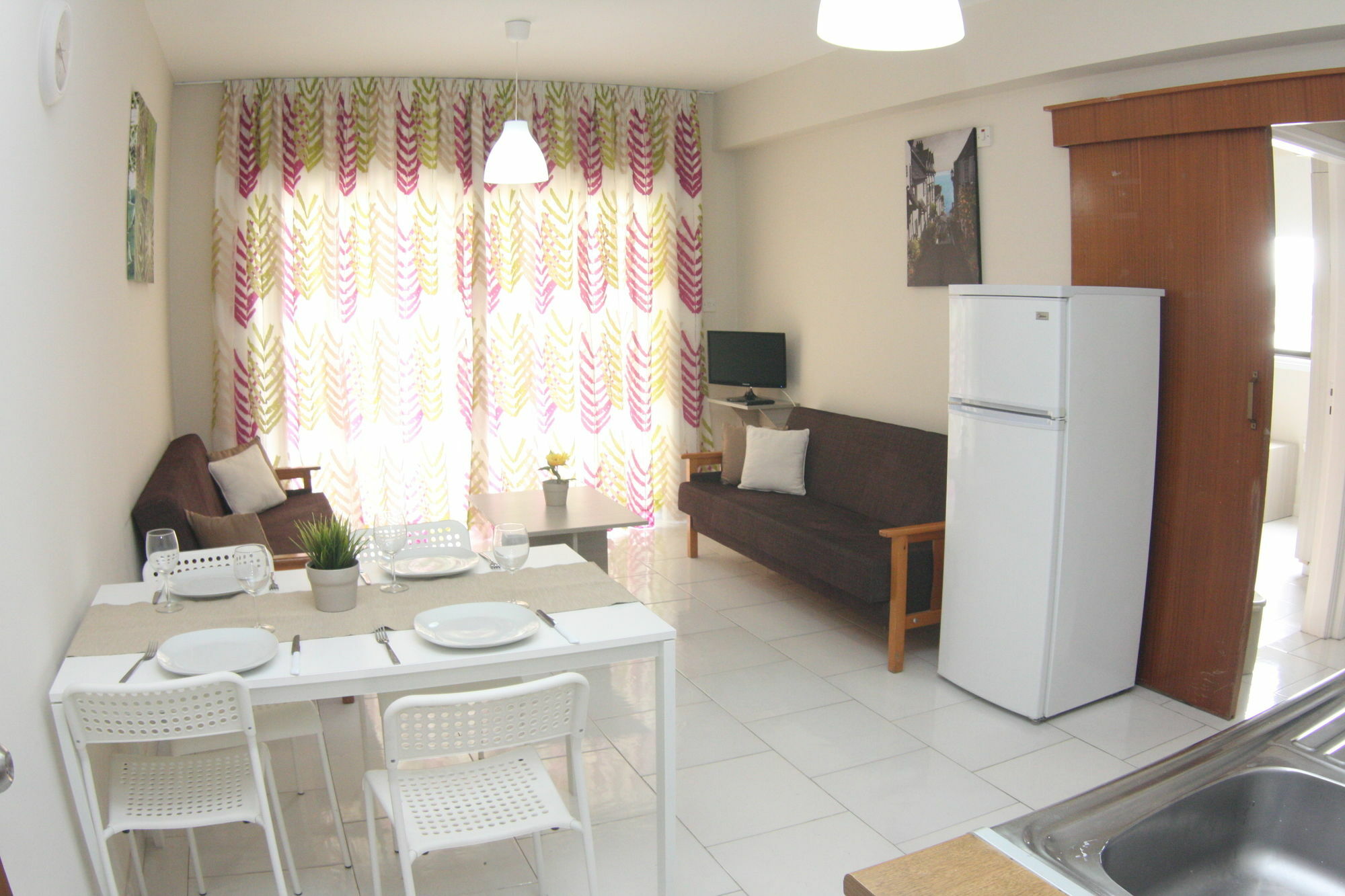 Staycentral Larnaca Buitenkant foto